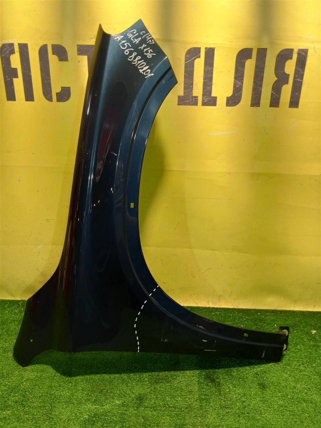 MERСEDES BENZ GLA-Class (X156) 2013 для Крыло переднее правое