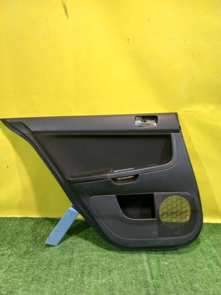 Mitsubishi Lancer X (CY) 2007 для Обшивка двери задней левой