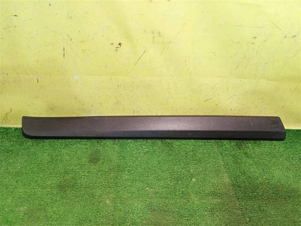 Volvo XC60 2008 для Накладка двери передней левой