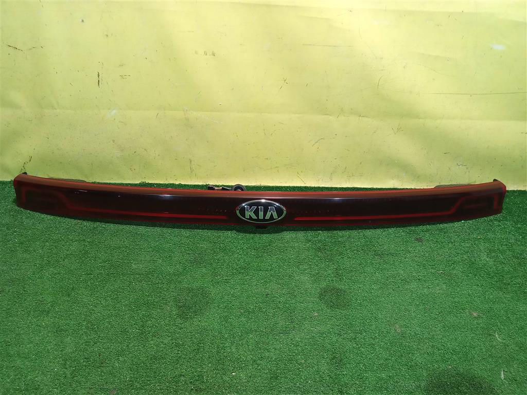 Kia Carnival (KA4) 2020 для Фонарь задний центральный