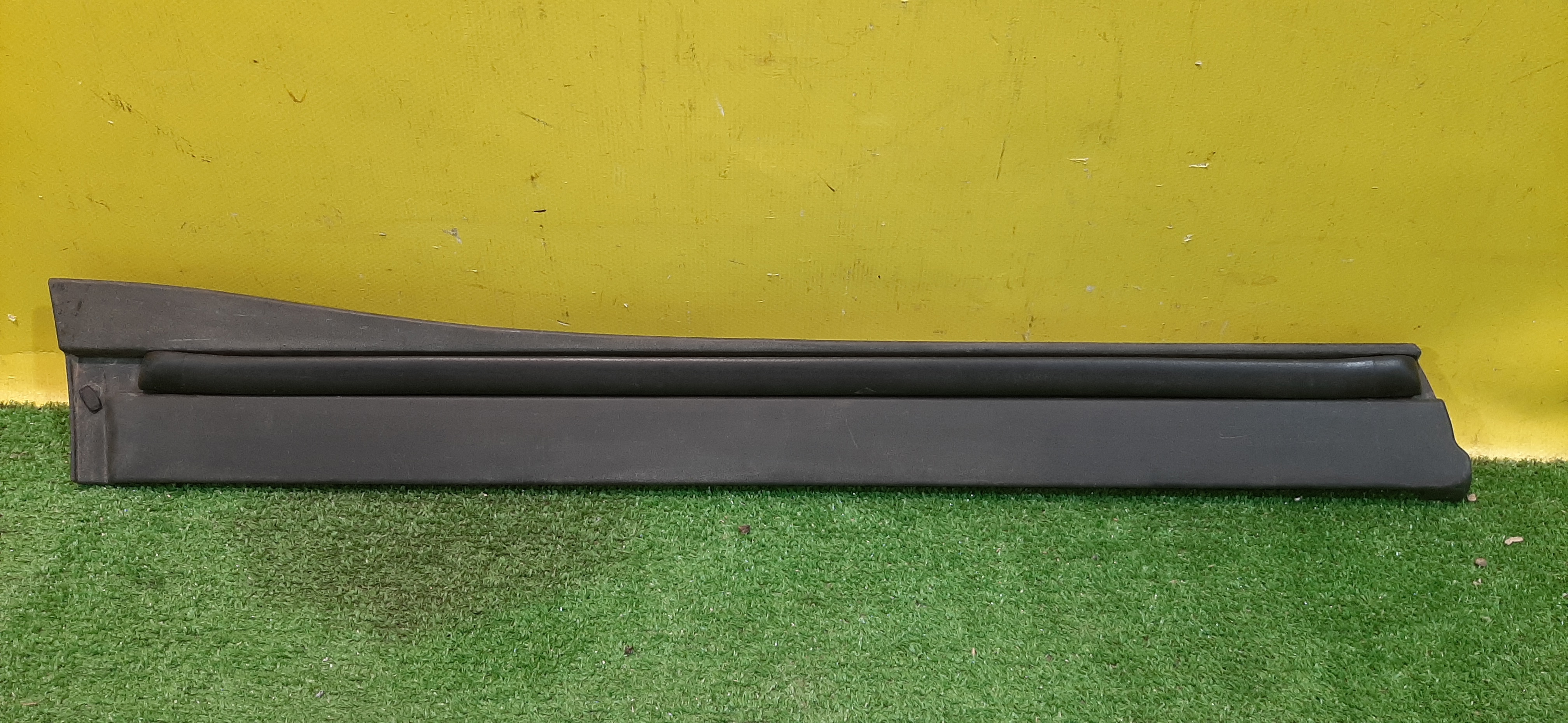 Lexus RX 2009 для Накладка двери задней правой