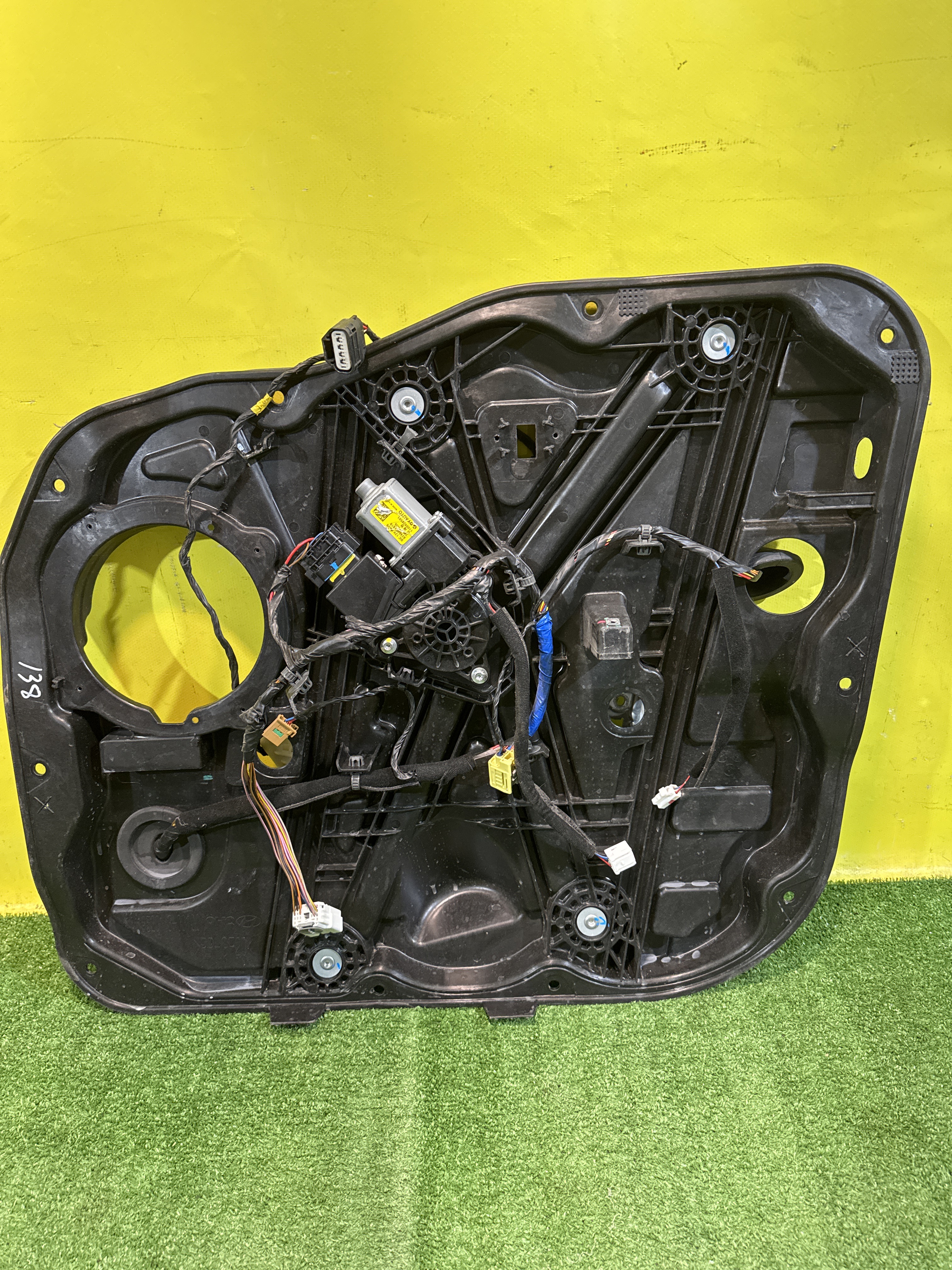 Hyundai Santa Fe (TM) 2018 для Стеклоподъемник электр. передний правый