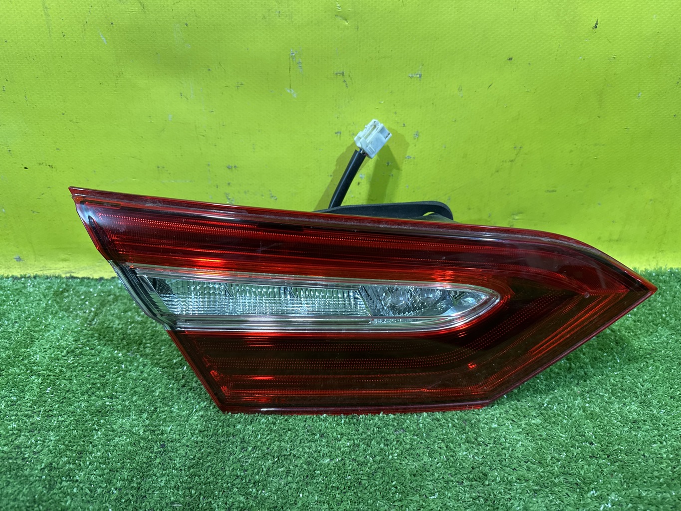 Toyota Camry V70 2017 для Фонарь задний внутренний левый