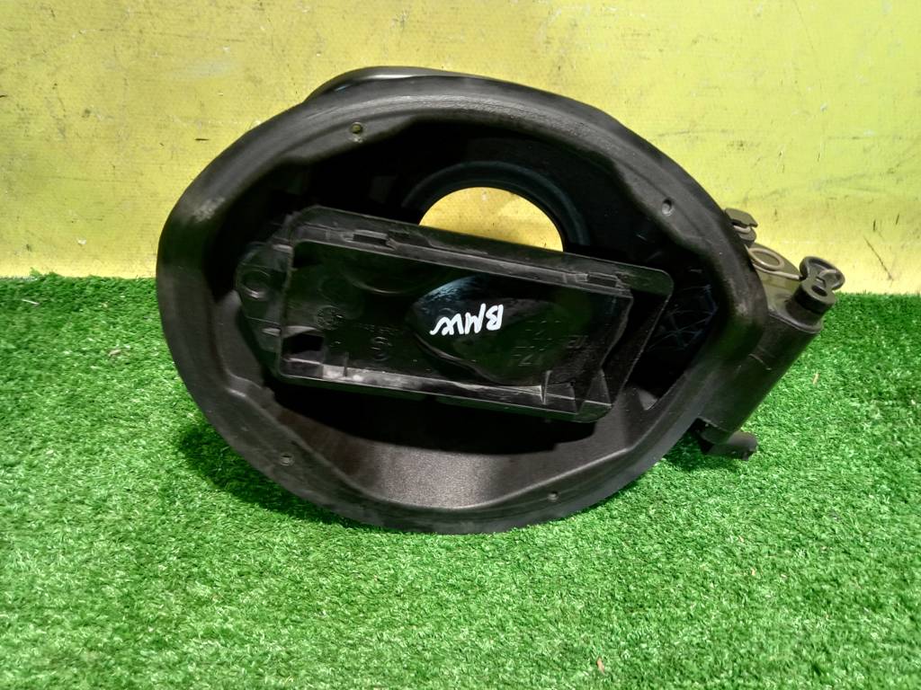 BMW 1 (F20) 2011 для Лючок бензобака