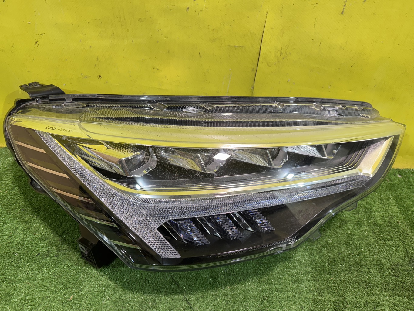 Haval (Хавал) Jolion 2020 для Фара правая LED