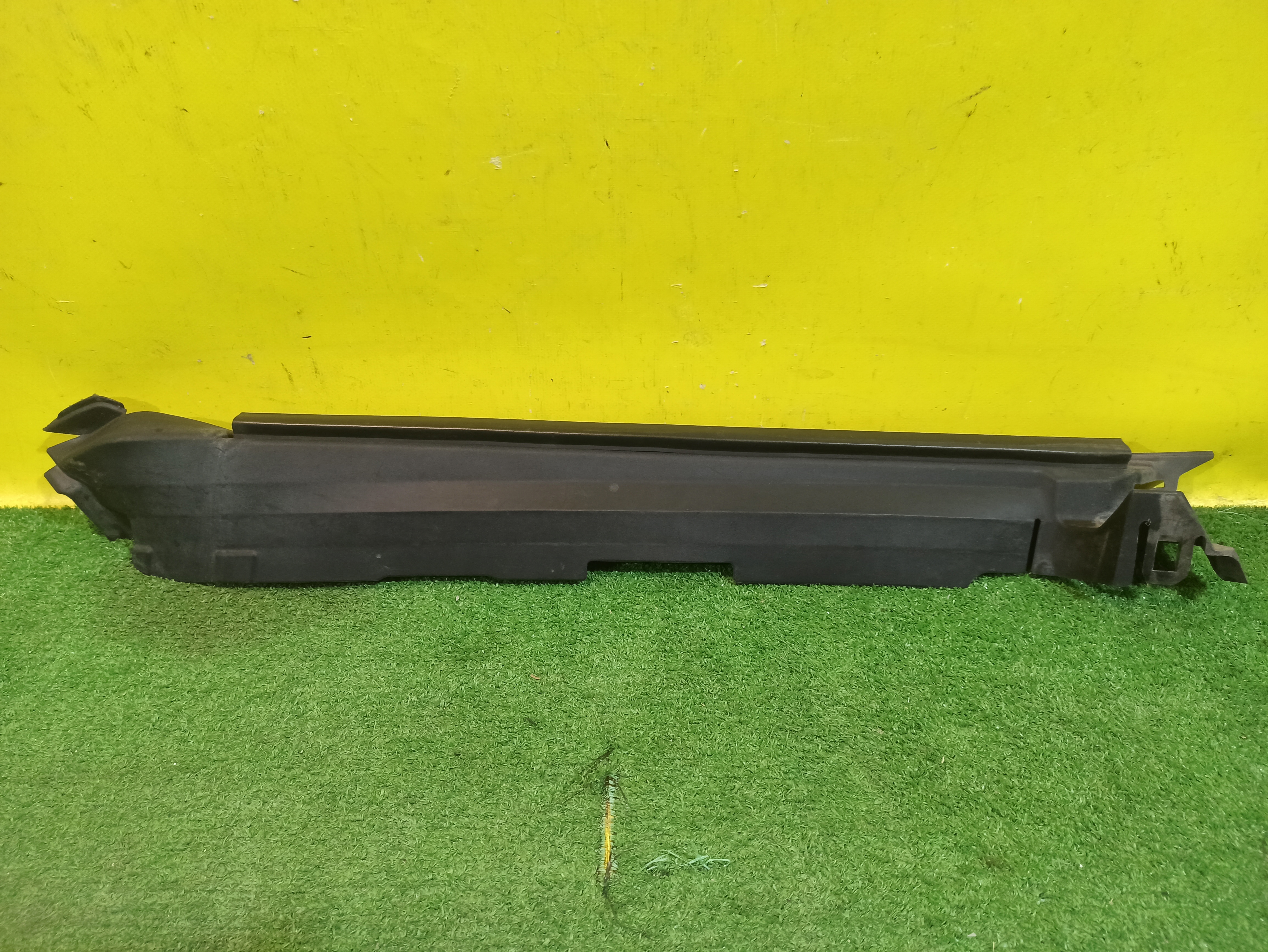 Toyota Land Cruiser Prado 150 2009 для Пыльник крыла правый