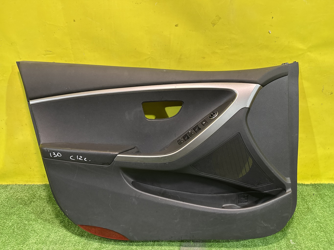 Hyundai i30 (GD) 2012 для Обшивка двери передней левой