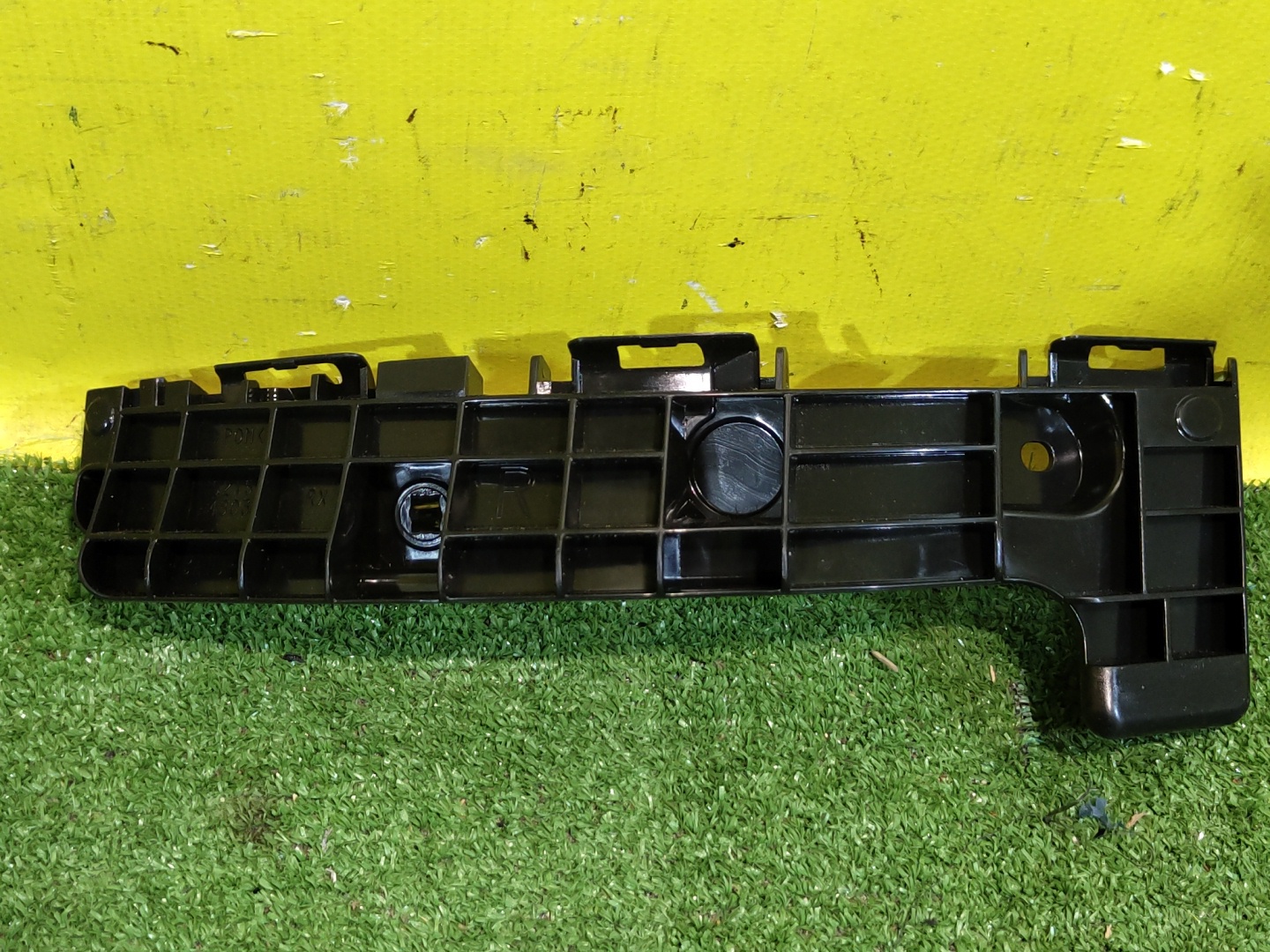 Lexus RX 2009 для Кронштейн заднего бампера правый