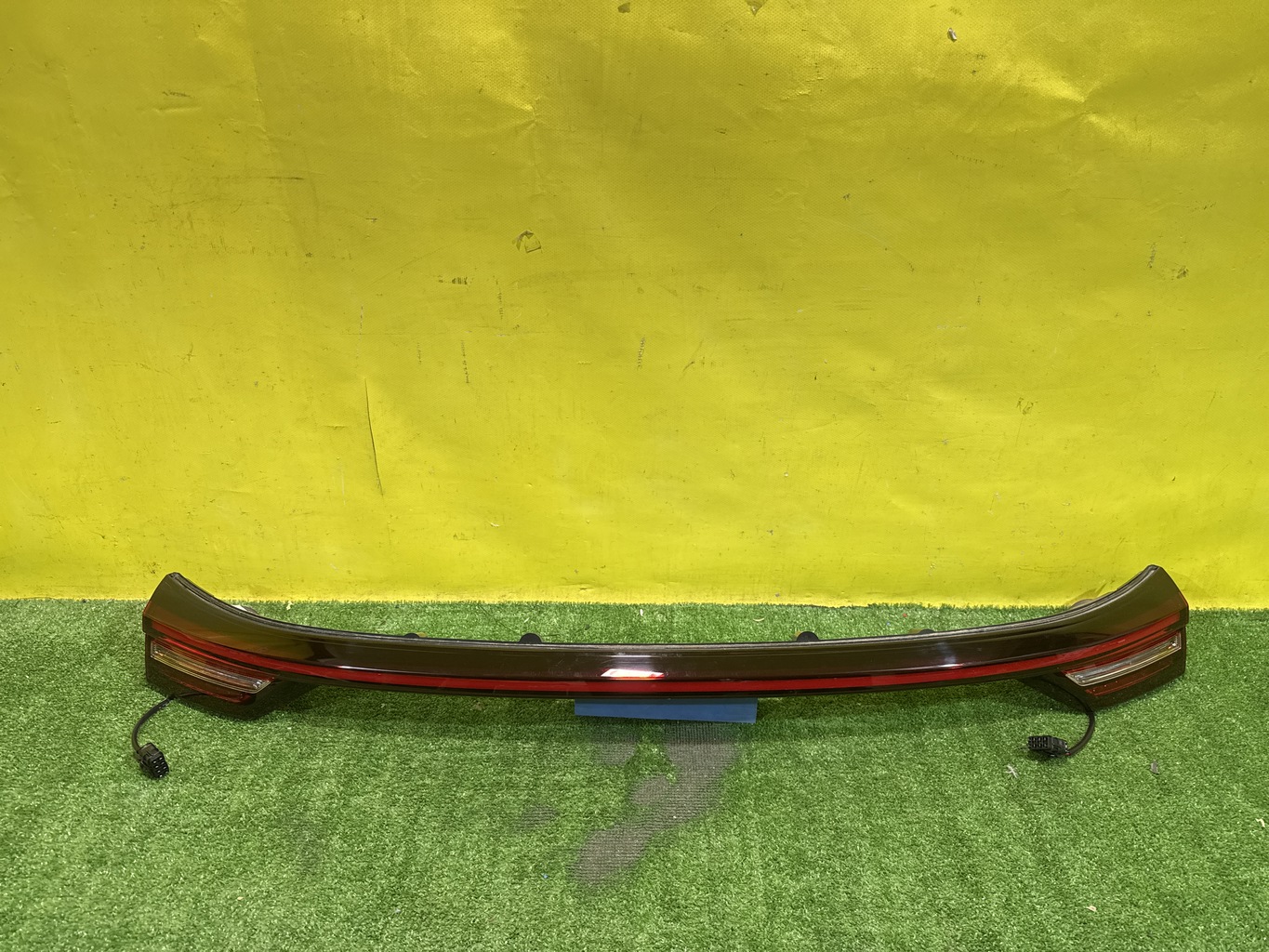 МОСКВИЧ  3 2022 для Фонарь задний центральный