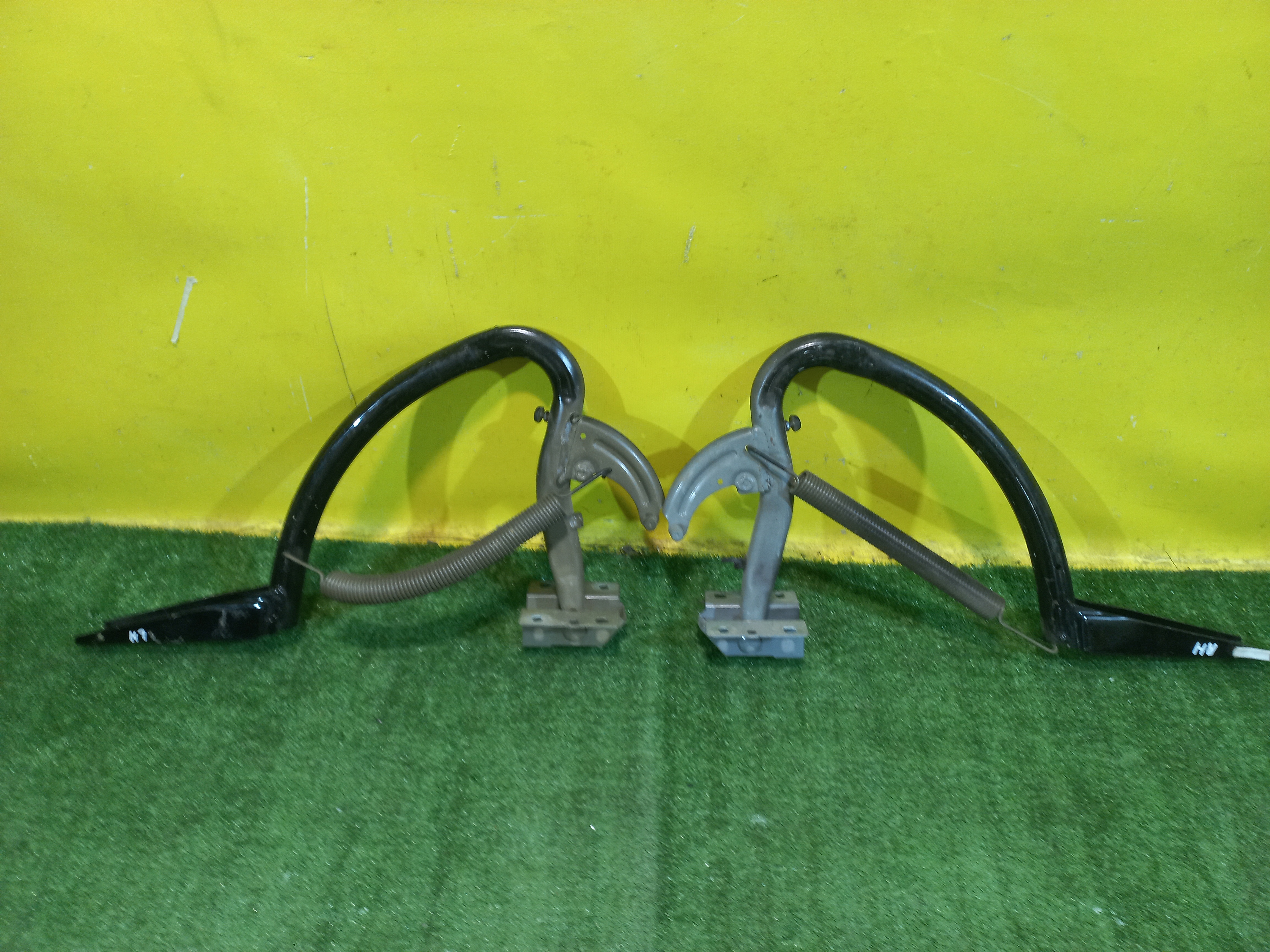 Audi A8 4H (D4) 2009  для Петли крышки багажника