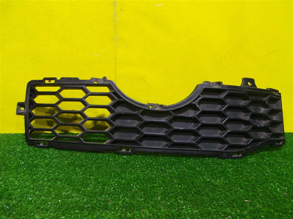 Chevrolet Captiva (C100) 2006 для Решетка в бампер правая