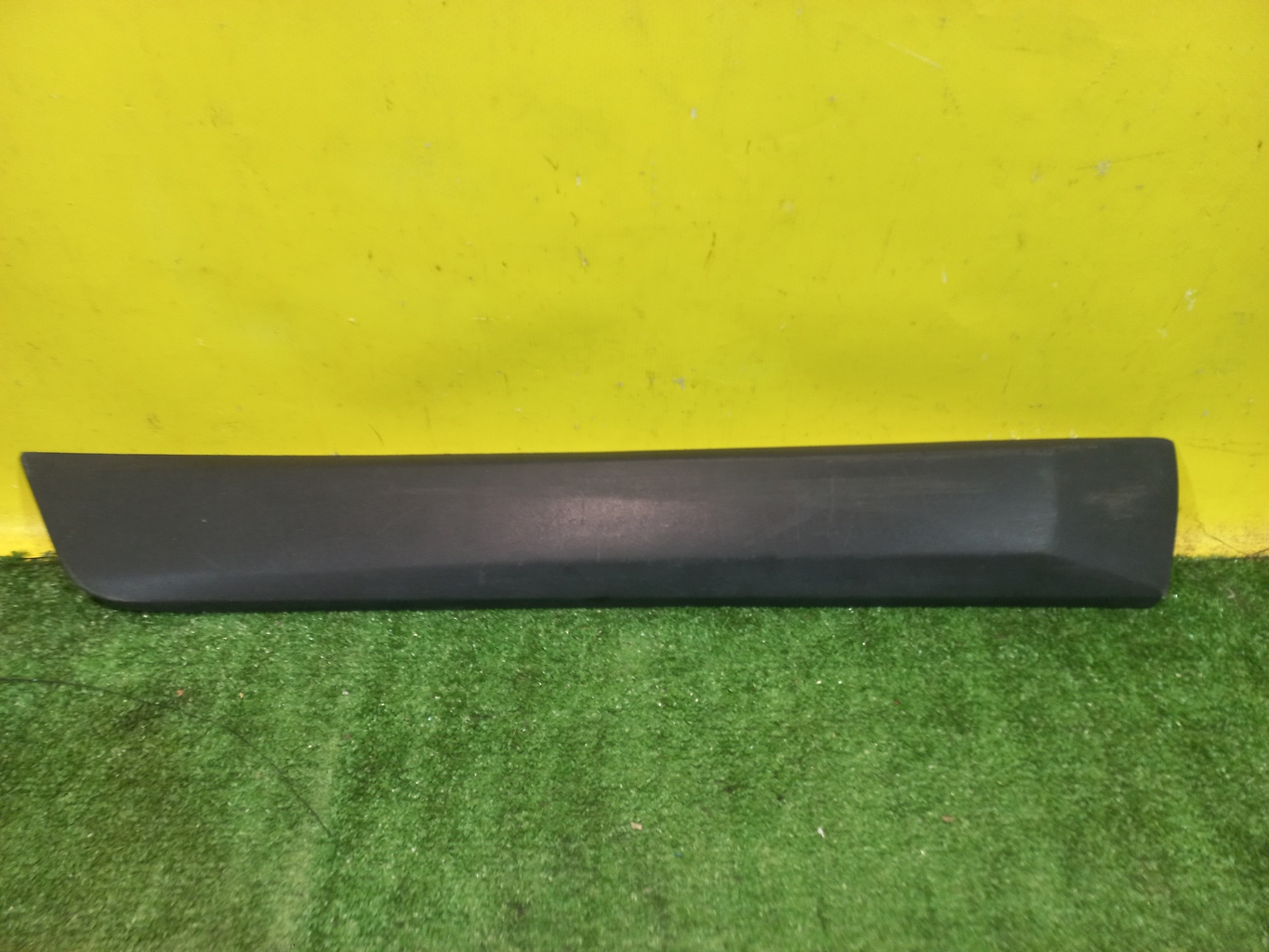 Volvo XC60 2008 для Накладка двери задней правой