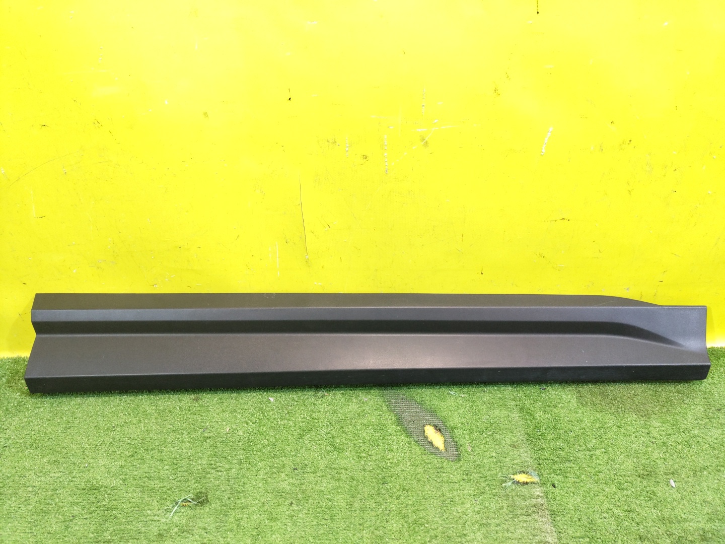 Geely  Coolray SX11 2018 для Накладка двери передней правой