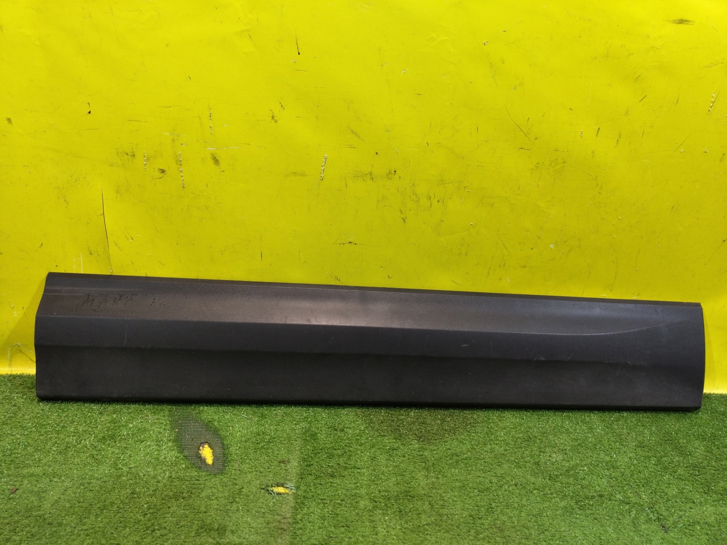 Skoda  Karoq  2017 для Накладка двери передней правой