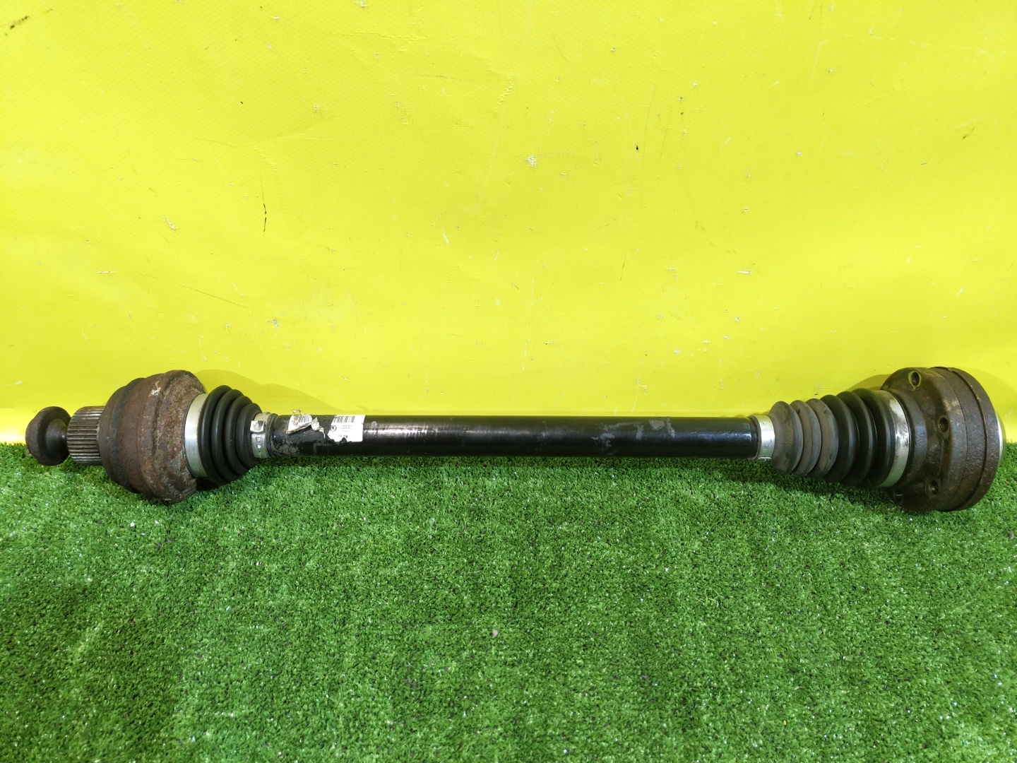 Audi A6 (C7) 2010 для Привод задний левый