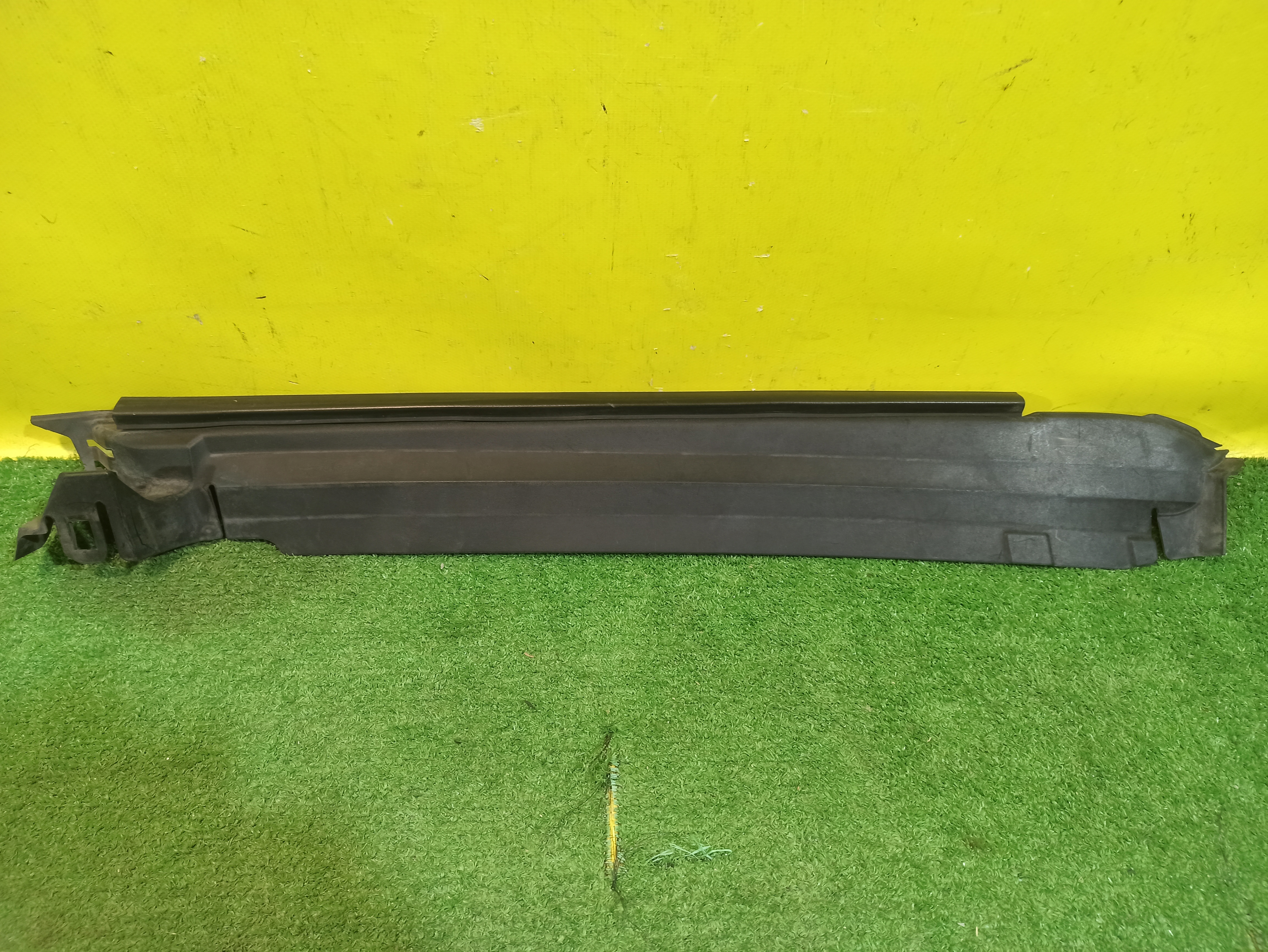 Toyota Land Cruiser Prado 150 2009 для Пыльник крыла левый