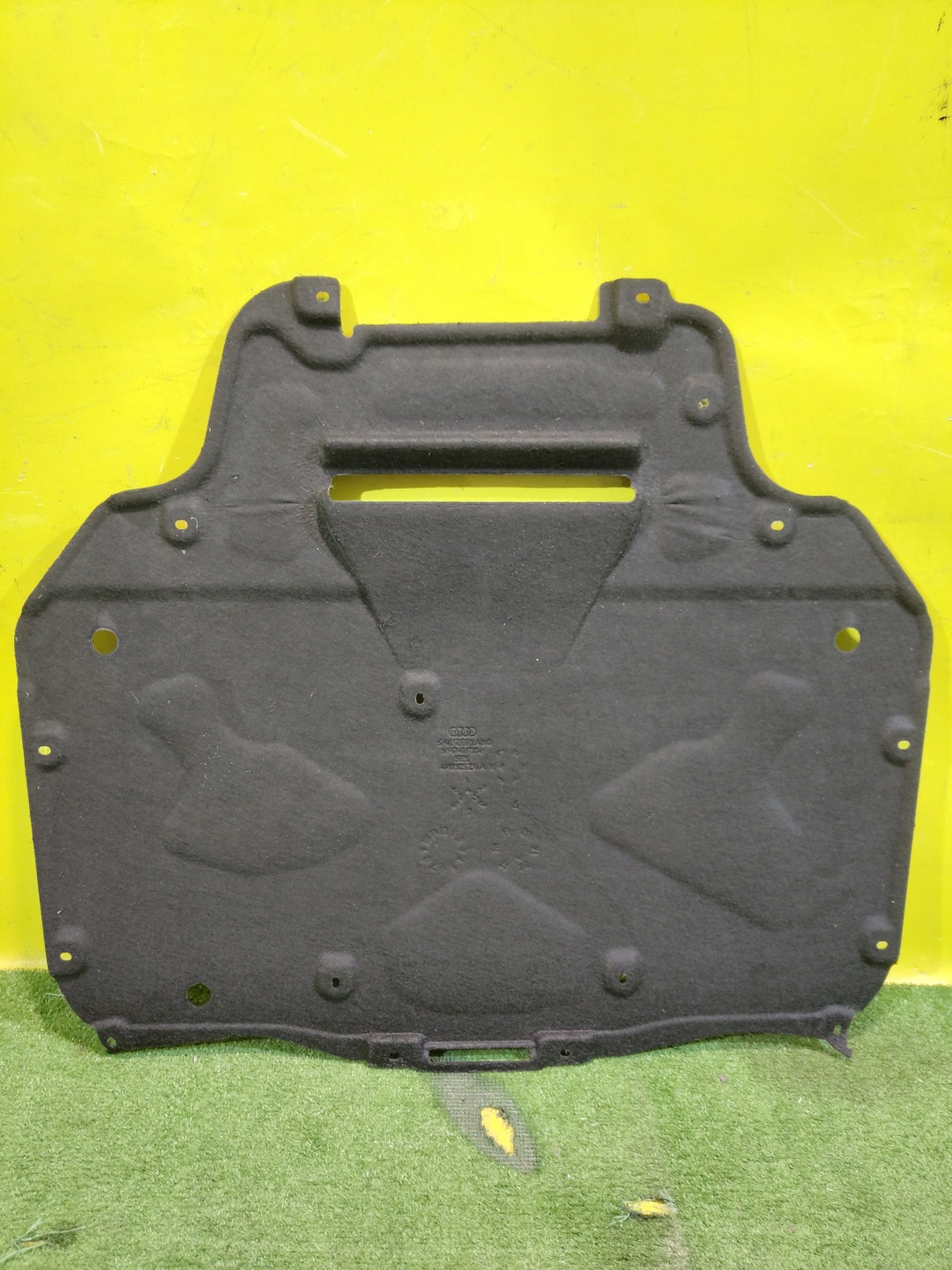 Audi Q7 (4M) 2015 для Пыльник двигателя