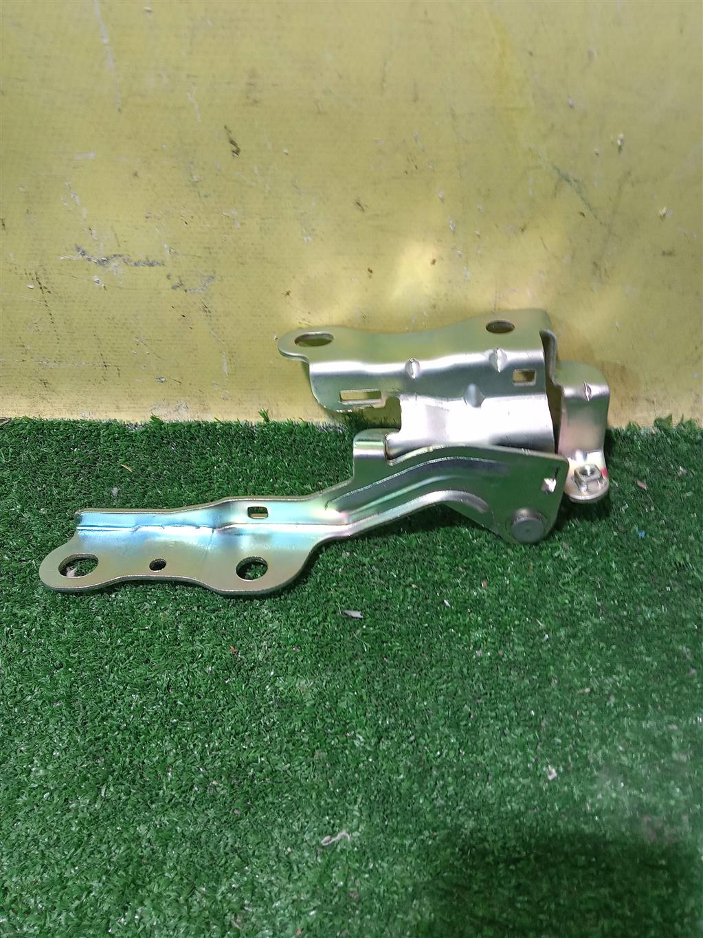 Hyundai Elantra (HD) 2006 для Петля капота левая