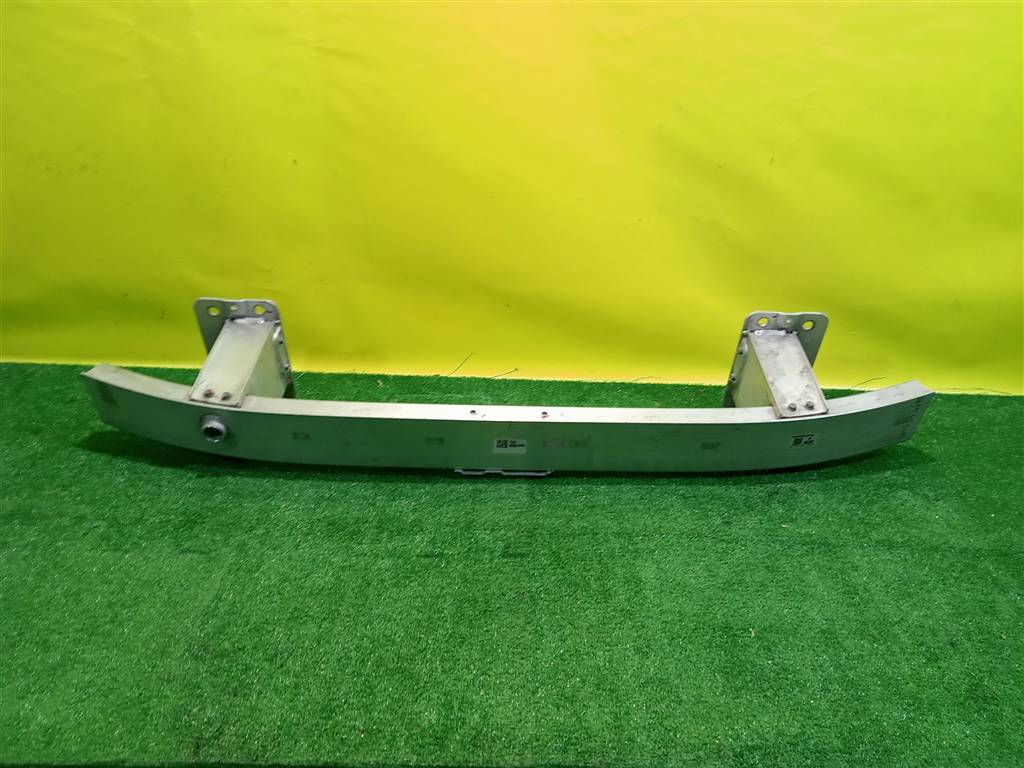 Genesis G70 (IK) 2020- для Усилитель переднего бампера