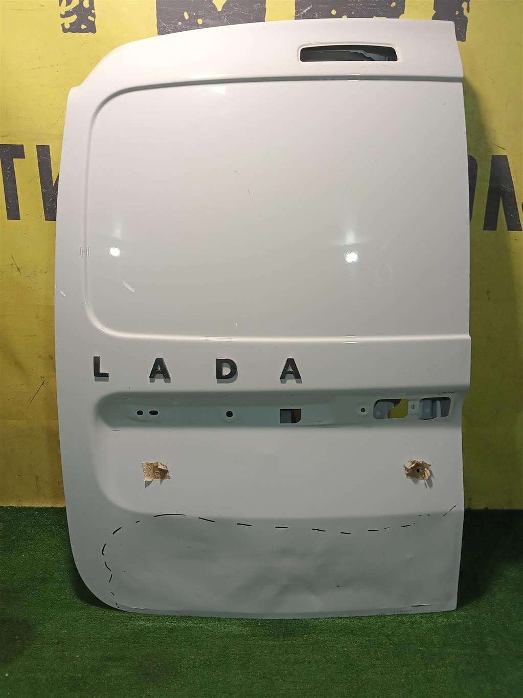 Lada Largus 2012- для Дверь багажника левая