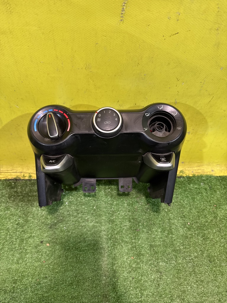 Kia RIO 4 FB 2017 для Блок управления климатической установкой