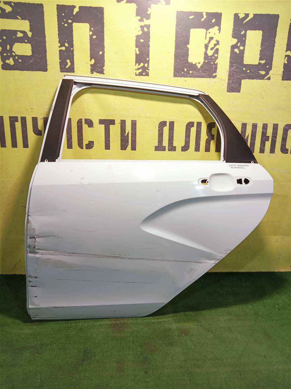 Lada Vesta 2017- для Дверь задняя левая