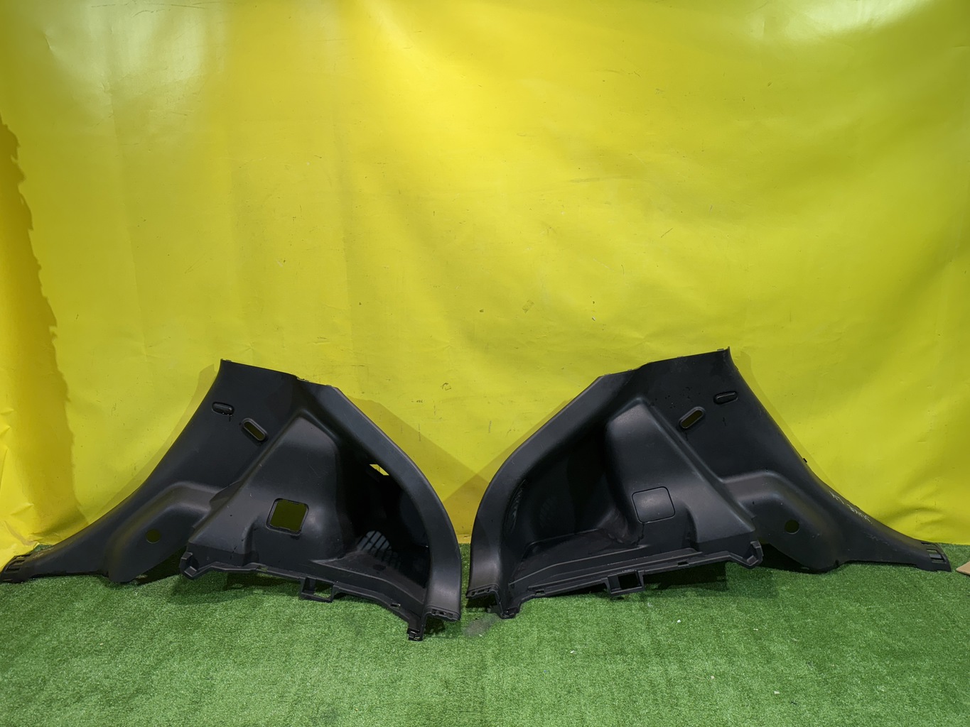 Nissan Juke (F15) 2011 для Обшивка багажника