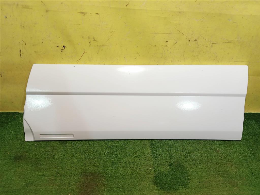 Chevrolet Niva 2009 для Накладка двери передней правой