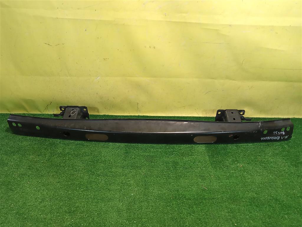 Volkswagen  Transporter (T5) 2003 для Усилитель заднего бампера