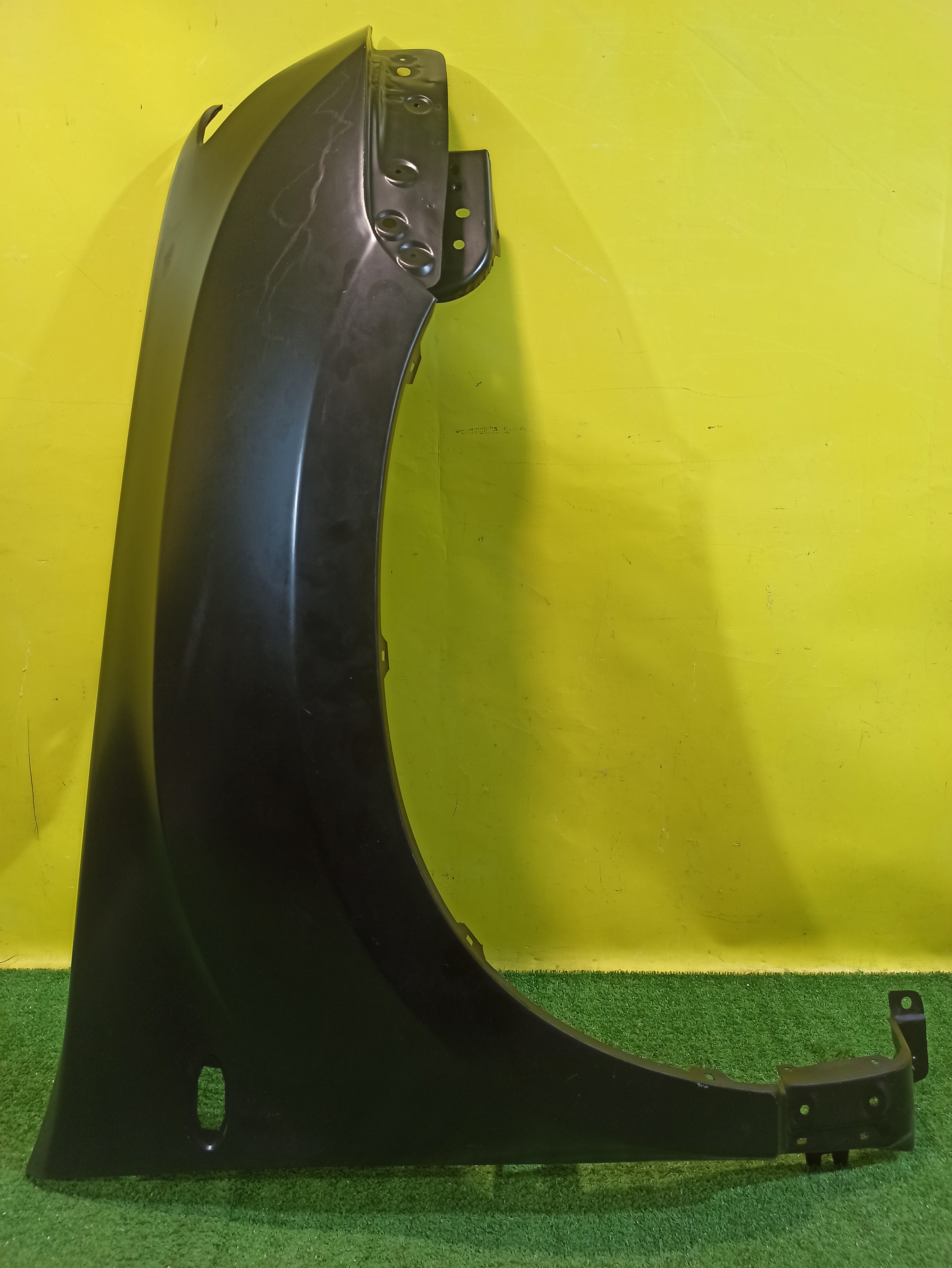 Nissan Terrano (D10) 2014 для Крыло переднее правое