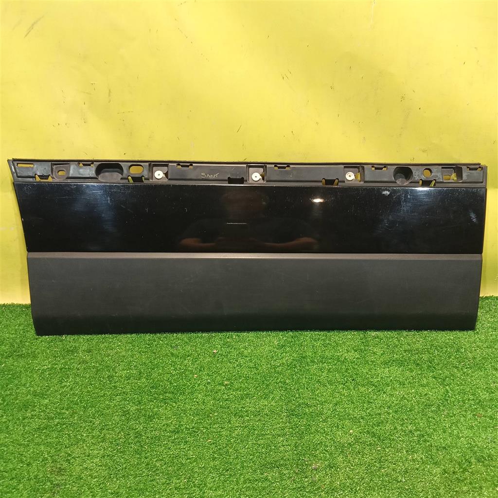 Land Rover Range Rover 4 L405 2012 для Накладка двери задней правой