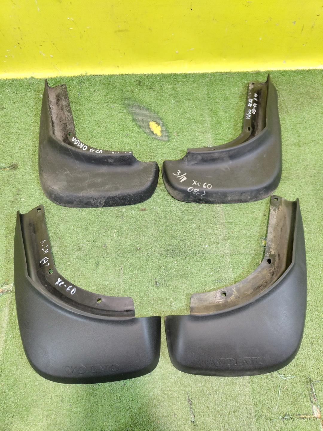 Volvo XC60 2008 для Брызговик задний (к-кт)