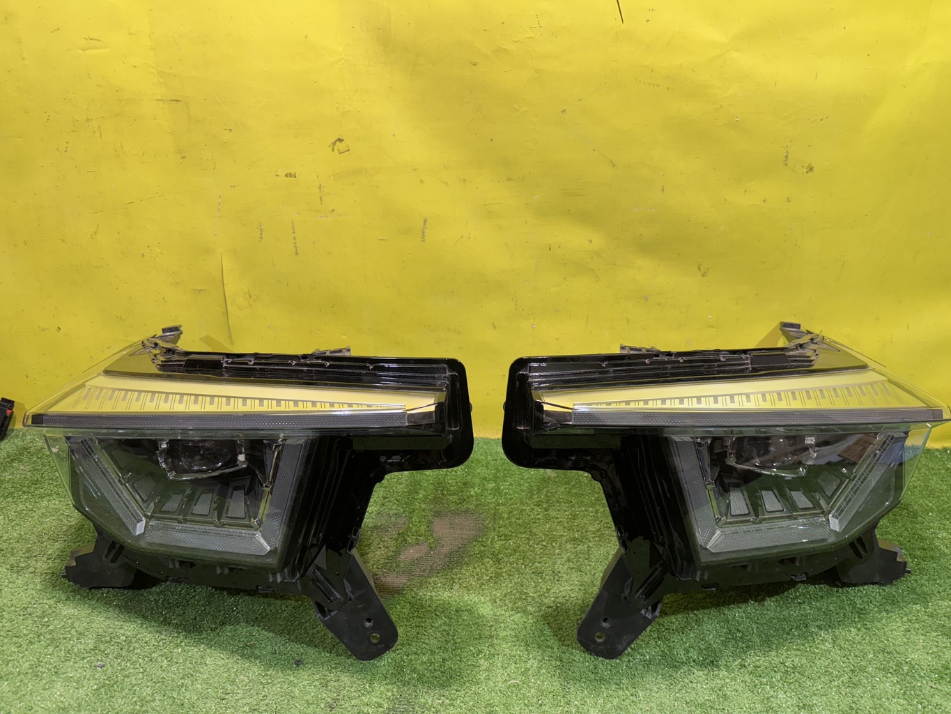 Tank 400 2023 для Фара левая LED