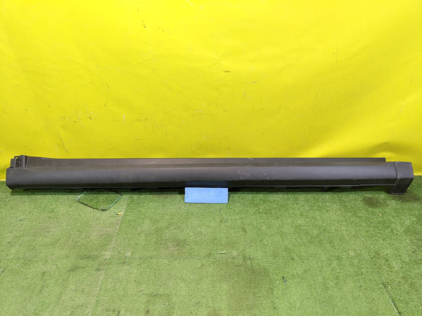 Haval (Хавал) M6 2021 для Накладка порога правая