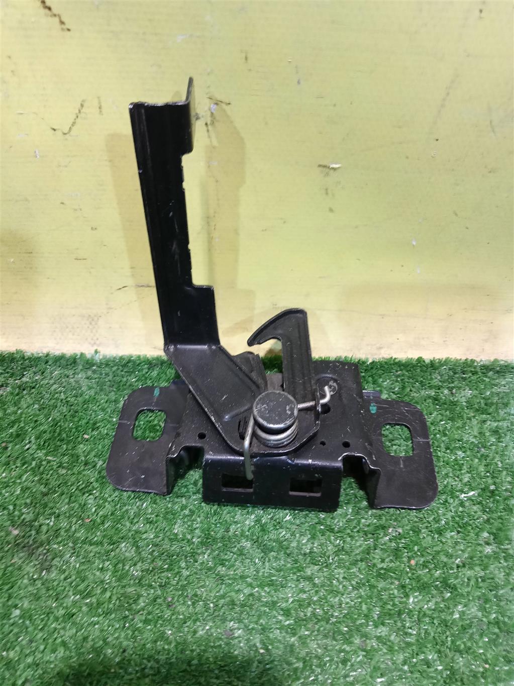 Chevrolet Cruze 2009 для Замок капота