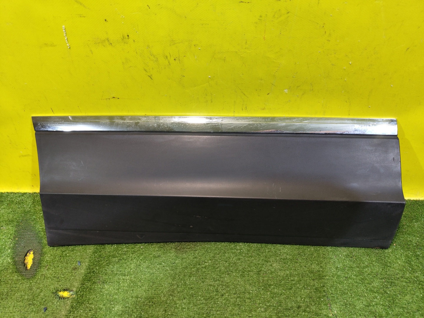 Volkswagen  Tiguan Mk2 2016 для Накладка двери задней правой