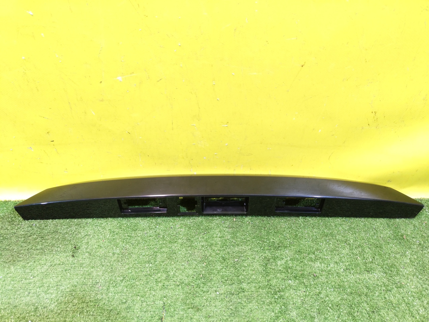 Lada Vesta 2017- для Накладка двери багажника