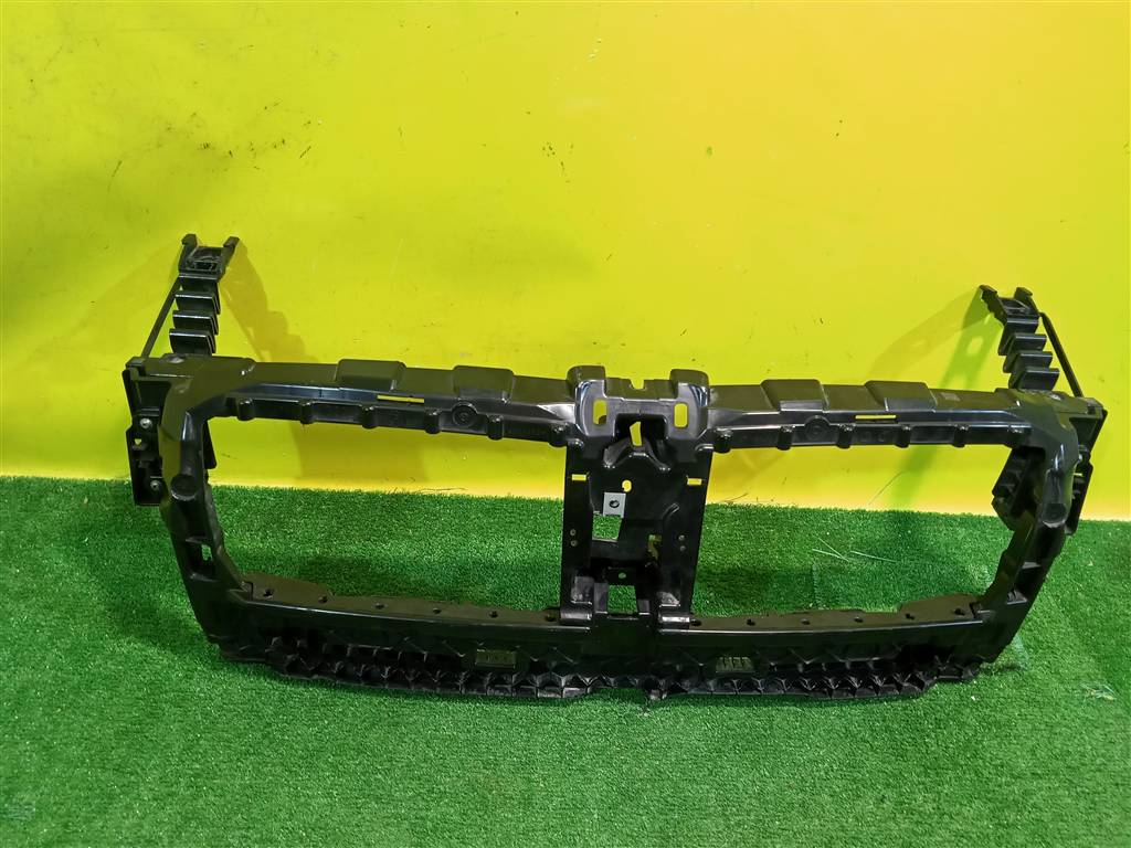 BMW 4 (G22) 2020 для Воздуховод радиатора