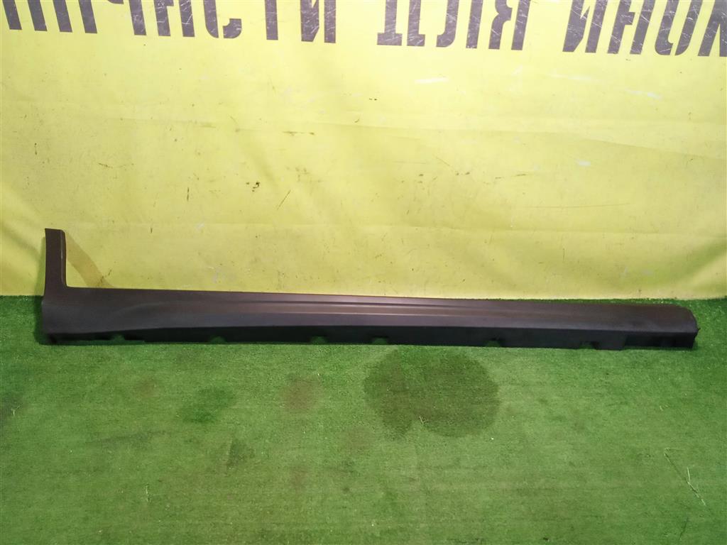 Geely  Atlas 2016  для Накладка порога правая