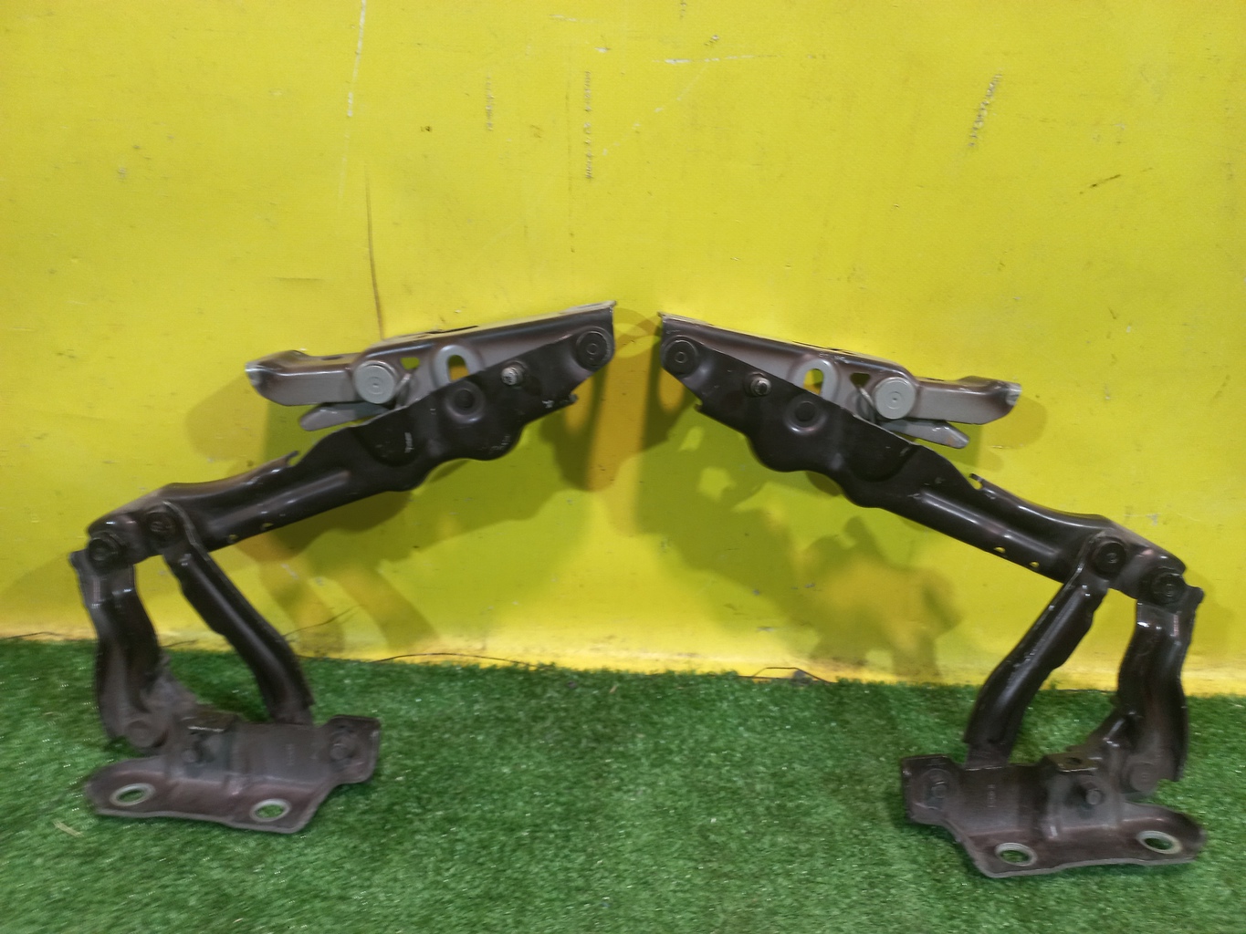 Volvo V90 2016 для Петли капота