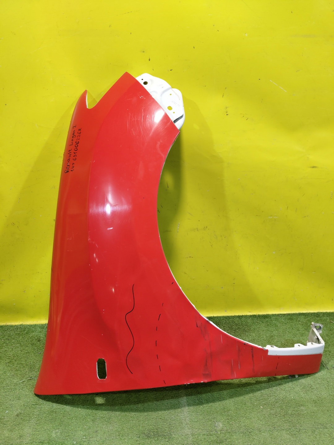 Renault Logan II 2014 для Крыло переднее правое