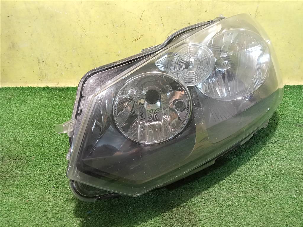Volkswagen  Golf VI 2008 для Фара левая
