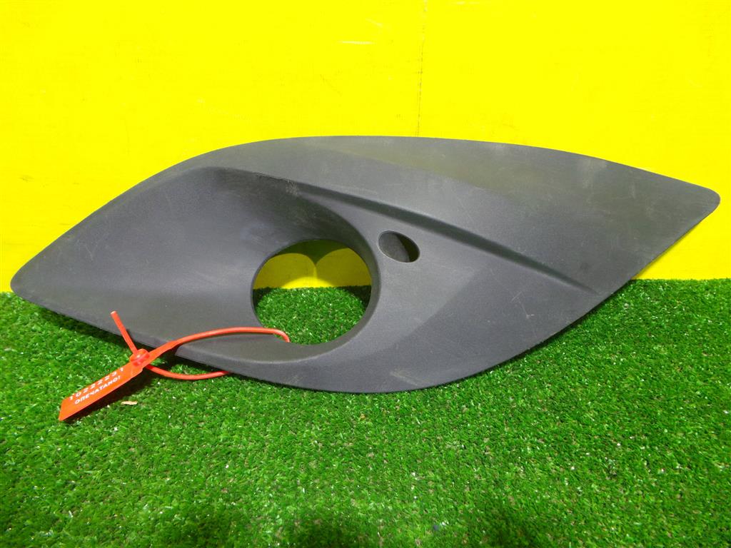 Opel Meriva B 2010 для Решетка в бампер левая