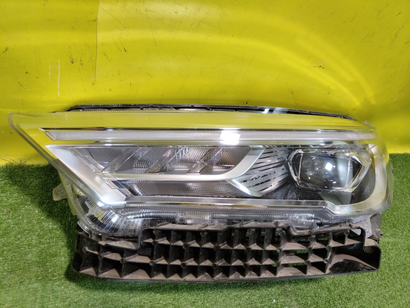 Haval (Хавал) M6 2021 для Фара левая LED