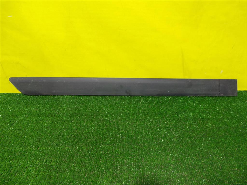 Skoda  Fabia 2 2007 для Молдинг задней правой двери