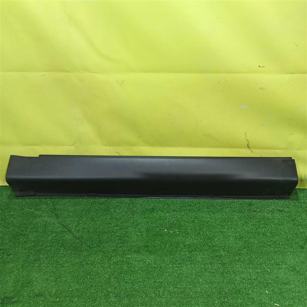 Ssang Yong Kyron 2006 для Накладка порога левая