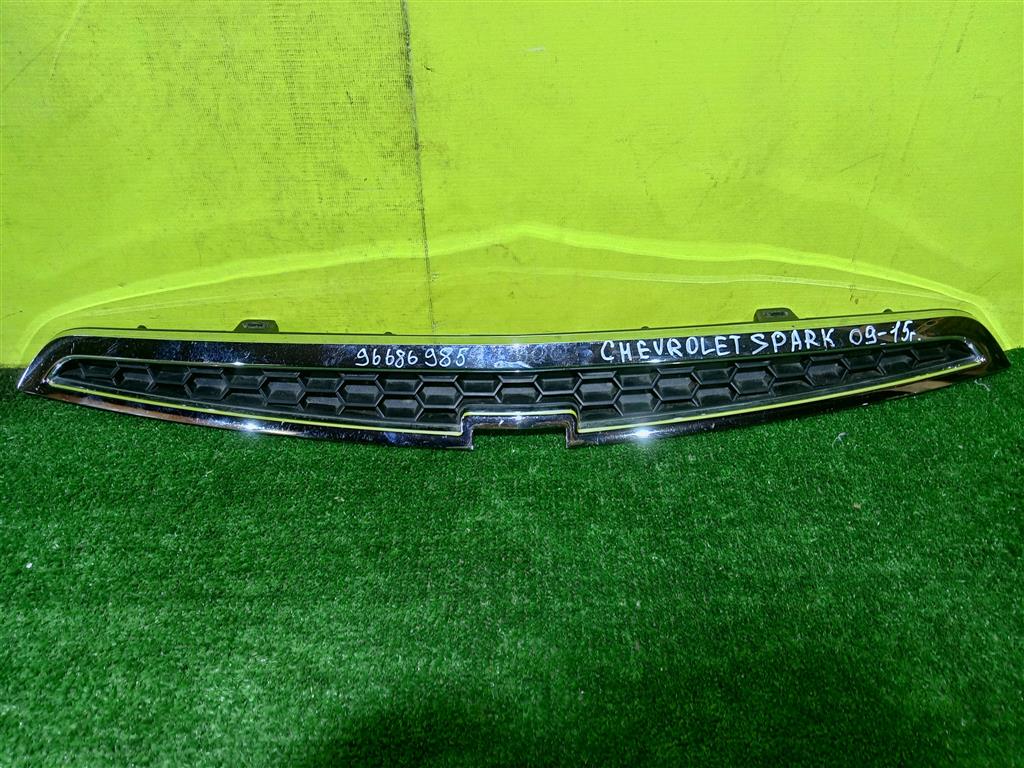 Chevrolet Spark 2010 для Решетка радиатора