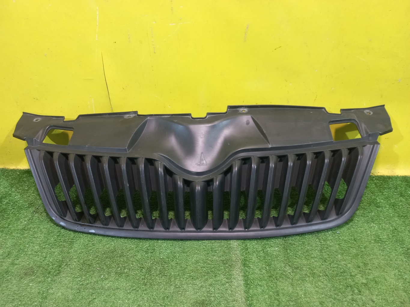 Skoda  Fabia 2 2010 для Решетка радиатора