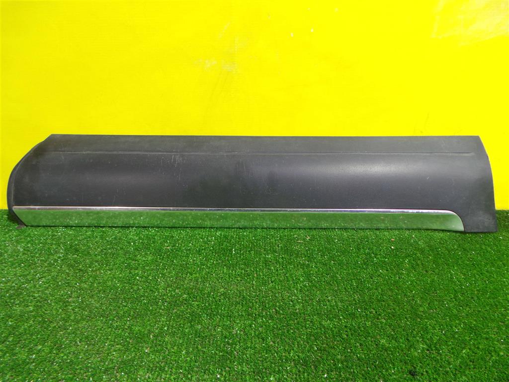 Volkswagen  Touareg GP 2002 для Накладка двери задней правой