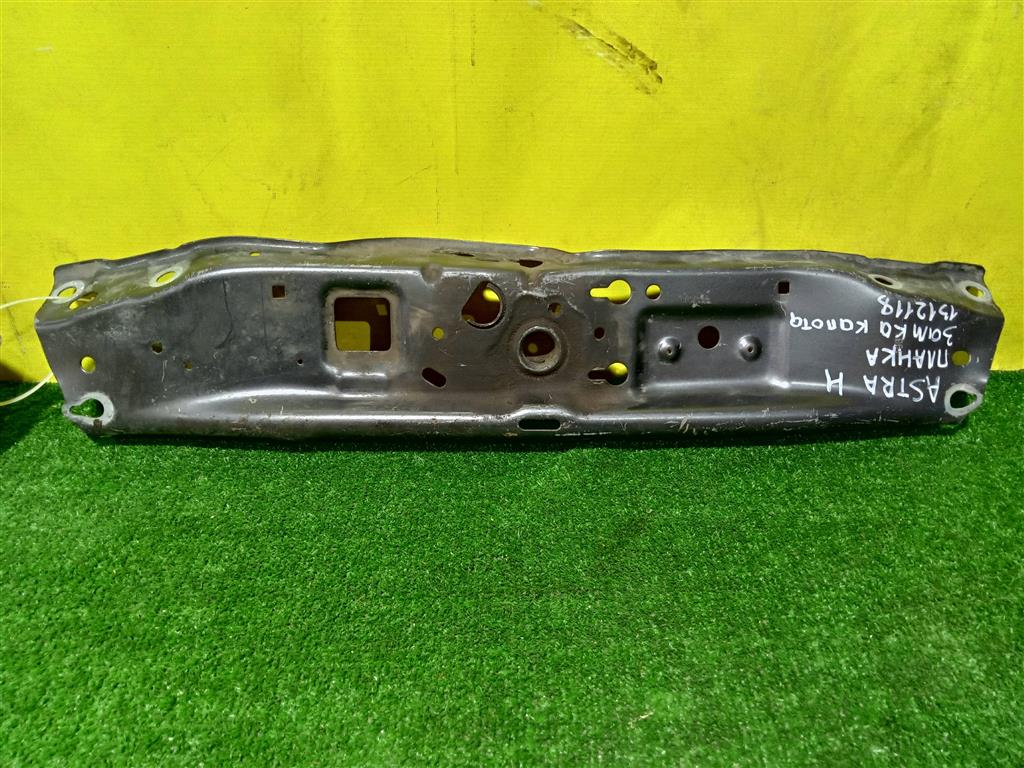 Opel Astra H 2004 для Панель передняя